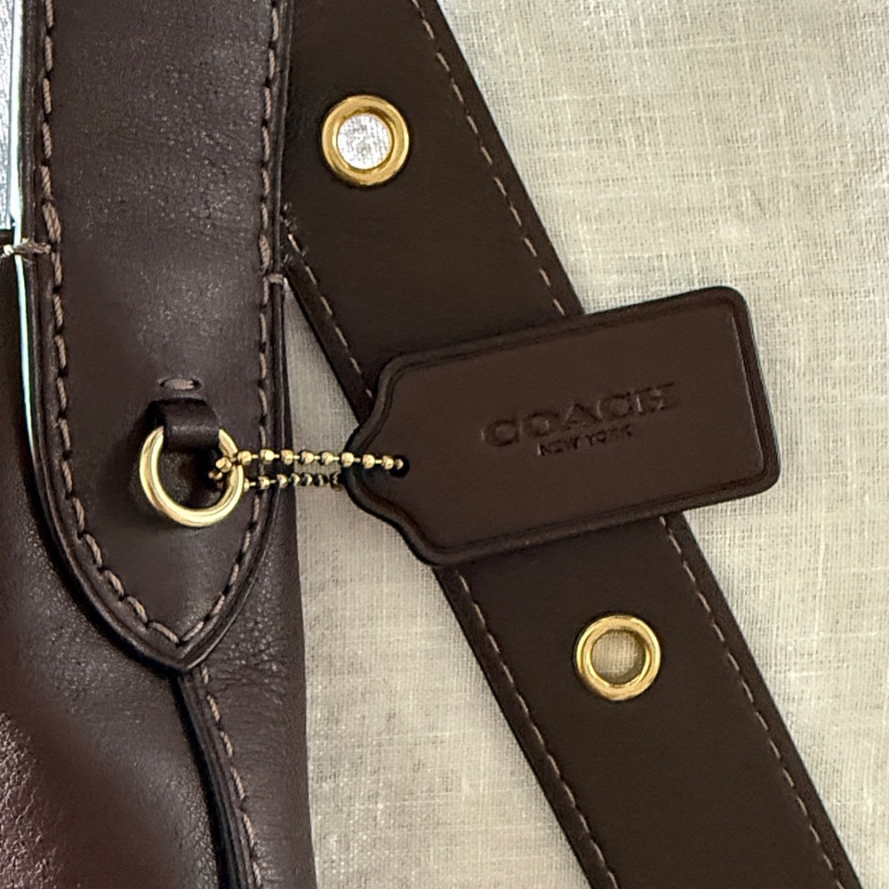 2025 updated Coach Bleecker Bucket Bag in Maple - Picture 7 of 15